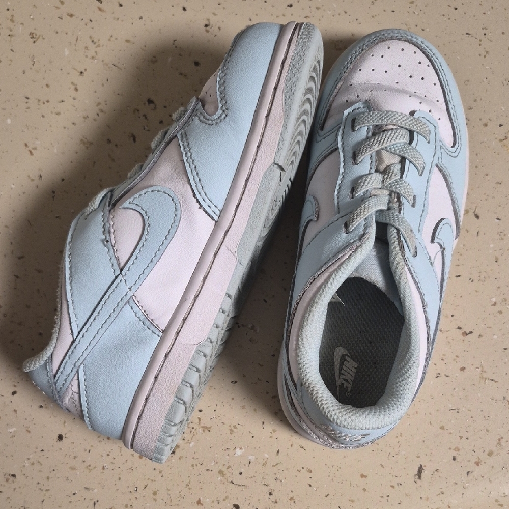 Nike Kids Sneakers in Light Blue and White